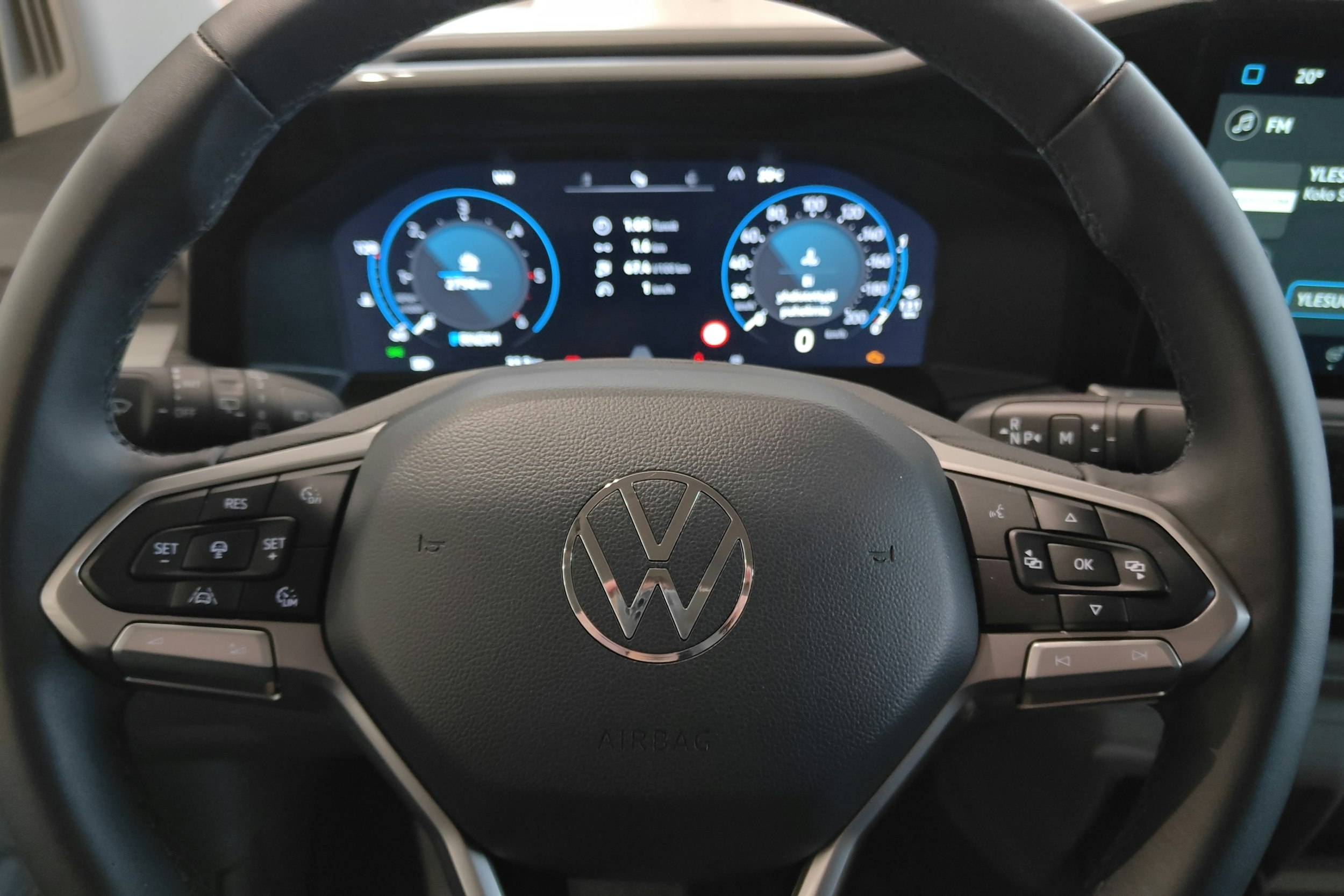 musta Volkswagen Transporter 2026 kuva 26.