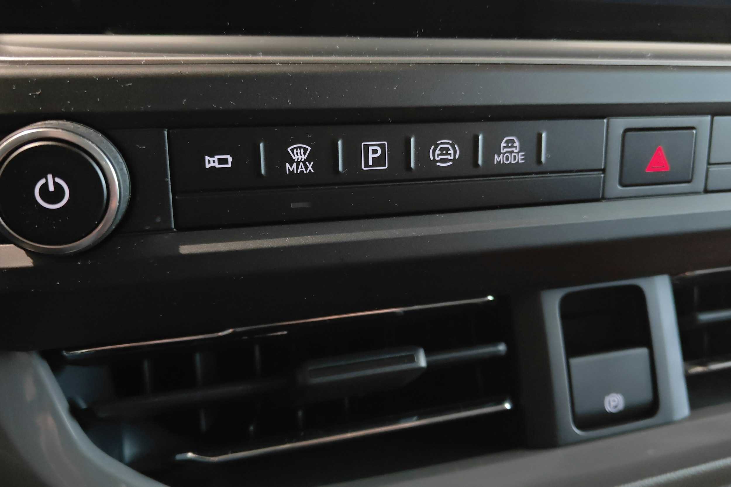 musta Volkswagen Transporter 2026 kuva 31.