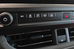 musta Volkswagen Transporter 2026 kuva 31.