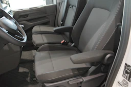 valkoinen Volkswagen Transporter 2026 kuva 23.