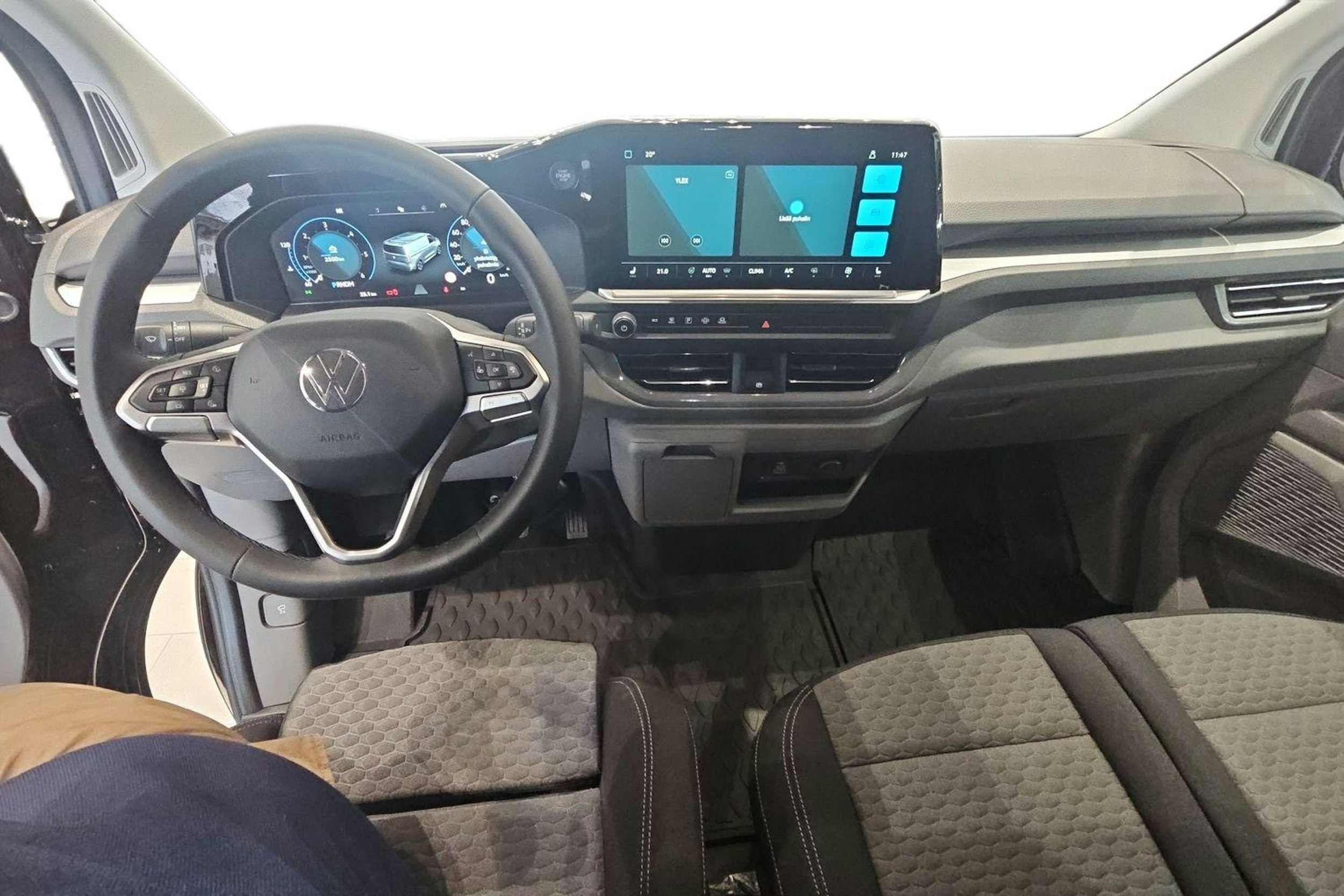 musta Volkswagen Transporter 2026 kuva 9.