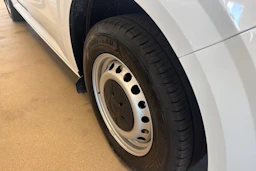 valkoinen Volkswagen Transporter 2026 kuva 10.