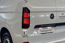 valkoinen Volkswagen Transporter 2026 kuva 14.