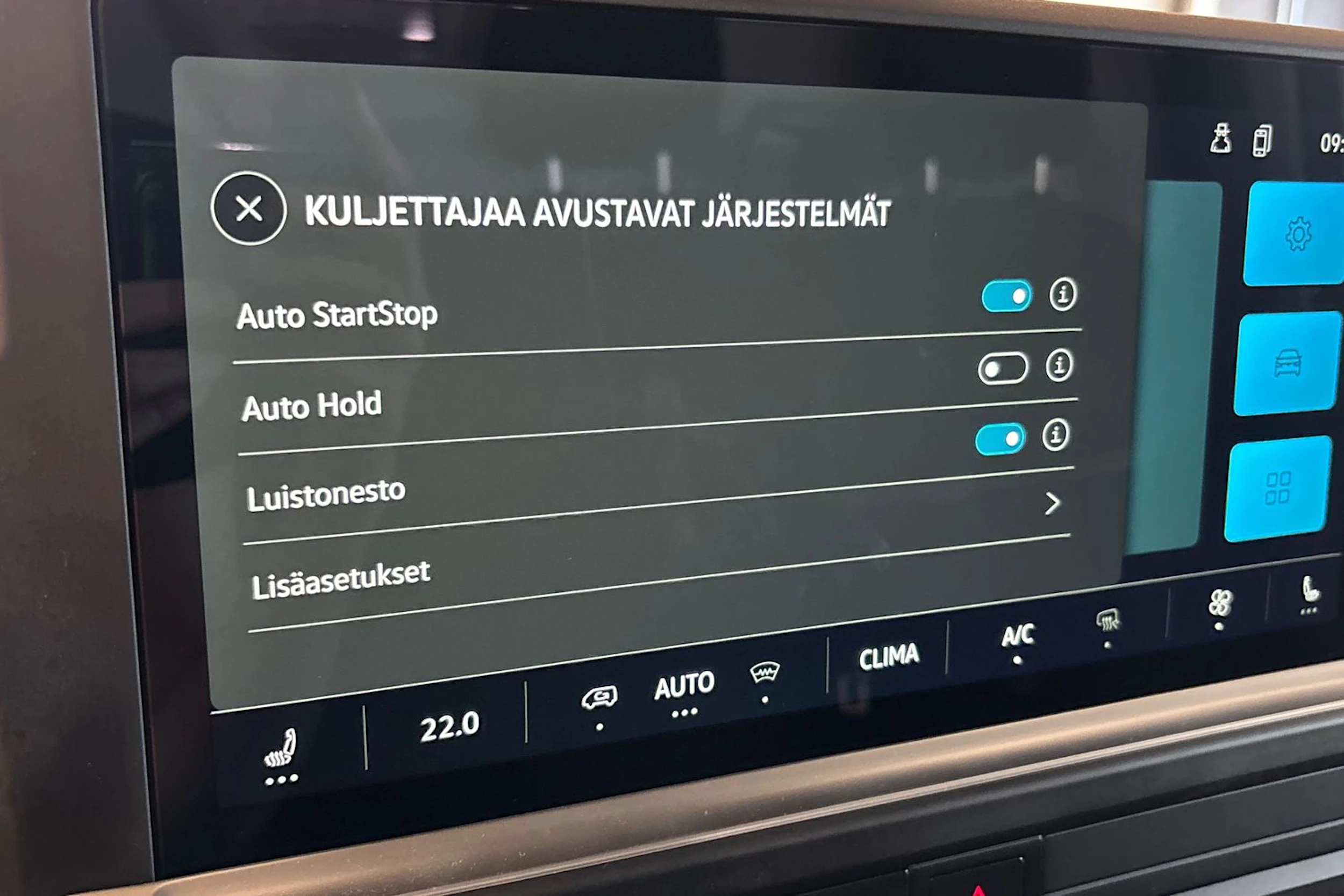 valkoinen Volkswagen Transporter 2026 kuva 33.
