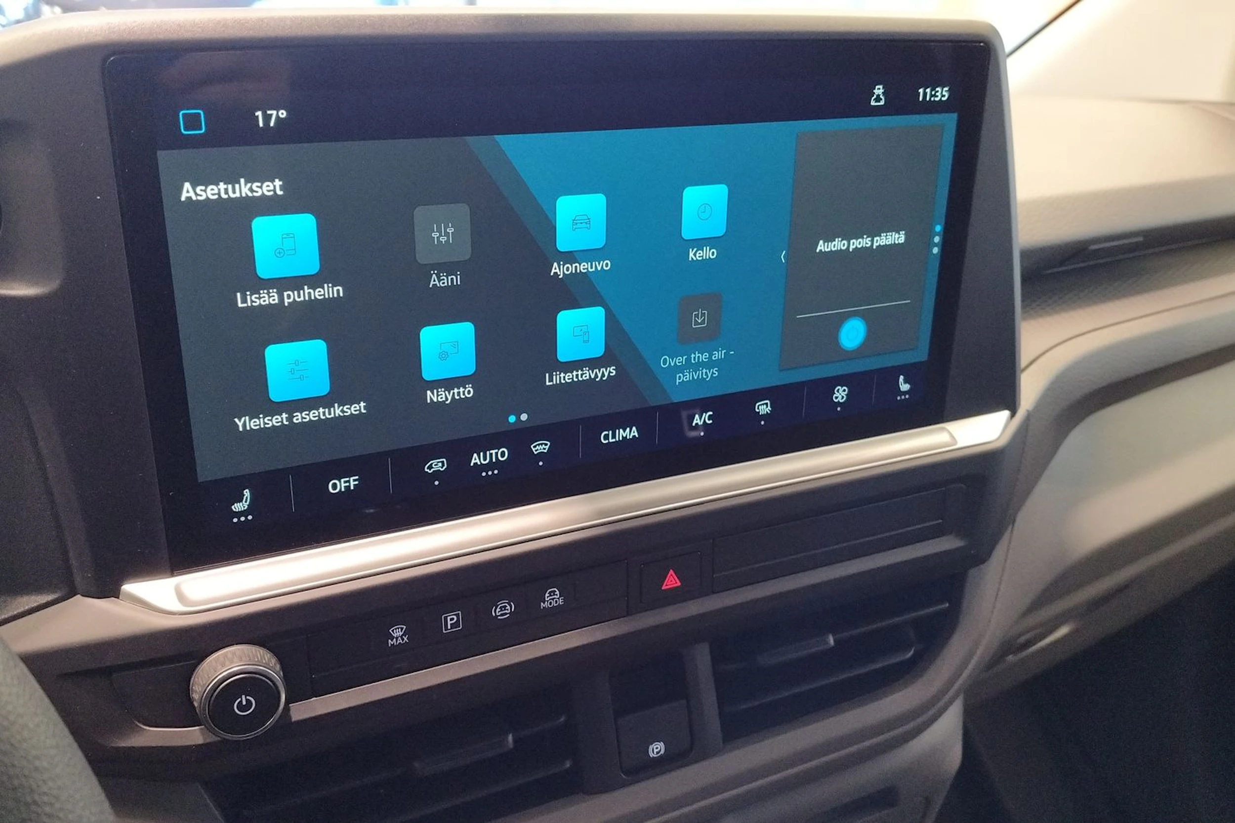 valkoinen Volkswagen Transporter 2026 kuva 15.