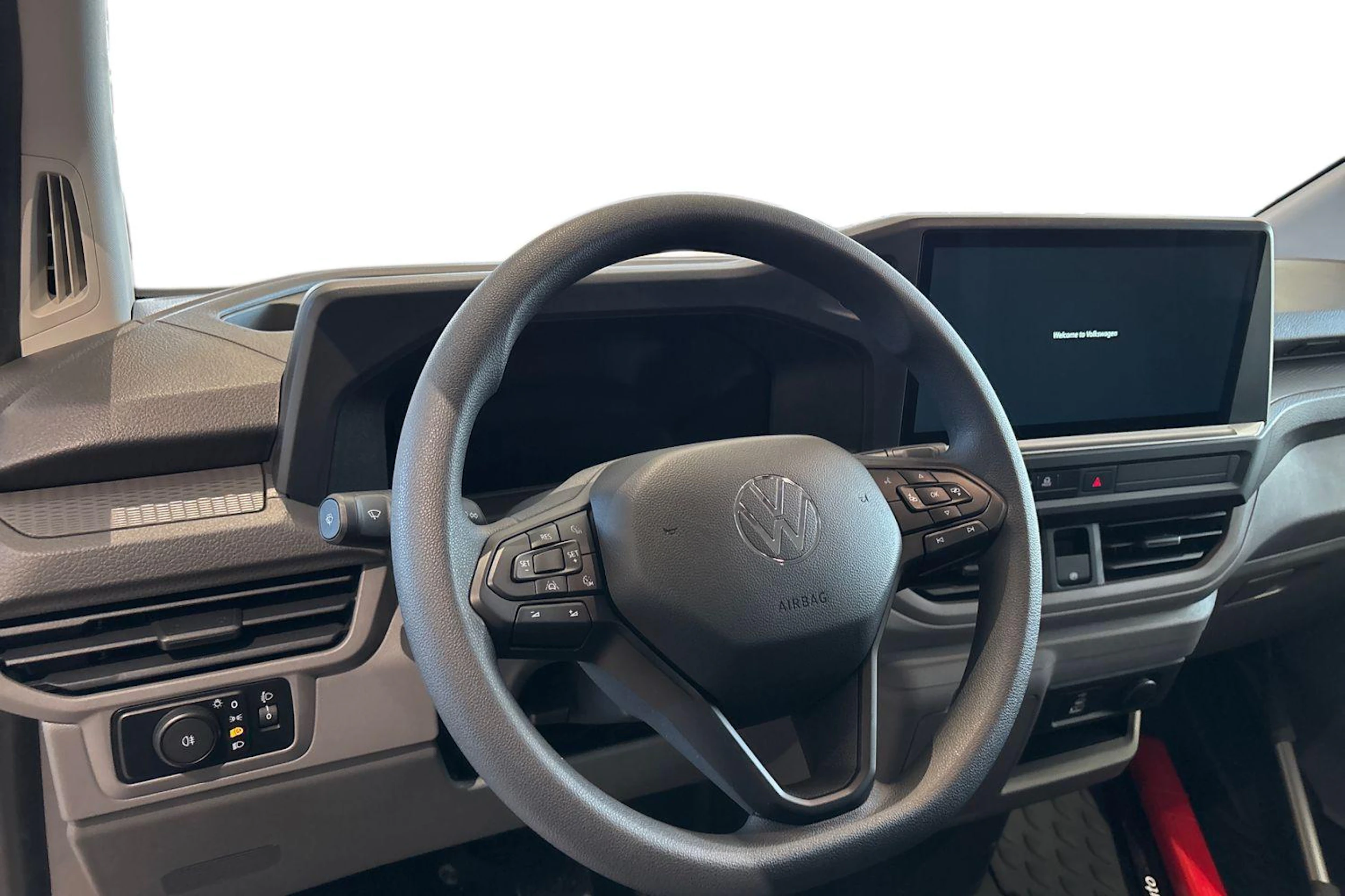 harmaa Volkswagen Transporter 2026 kuva 9.