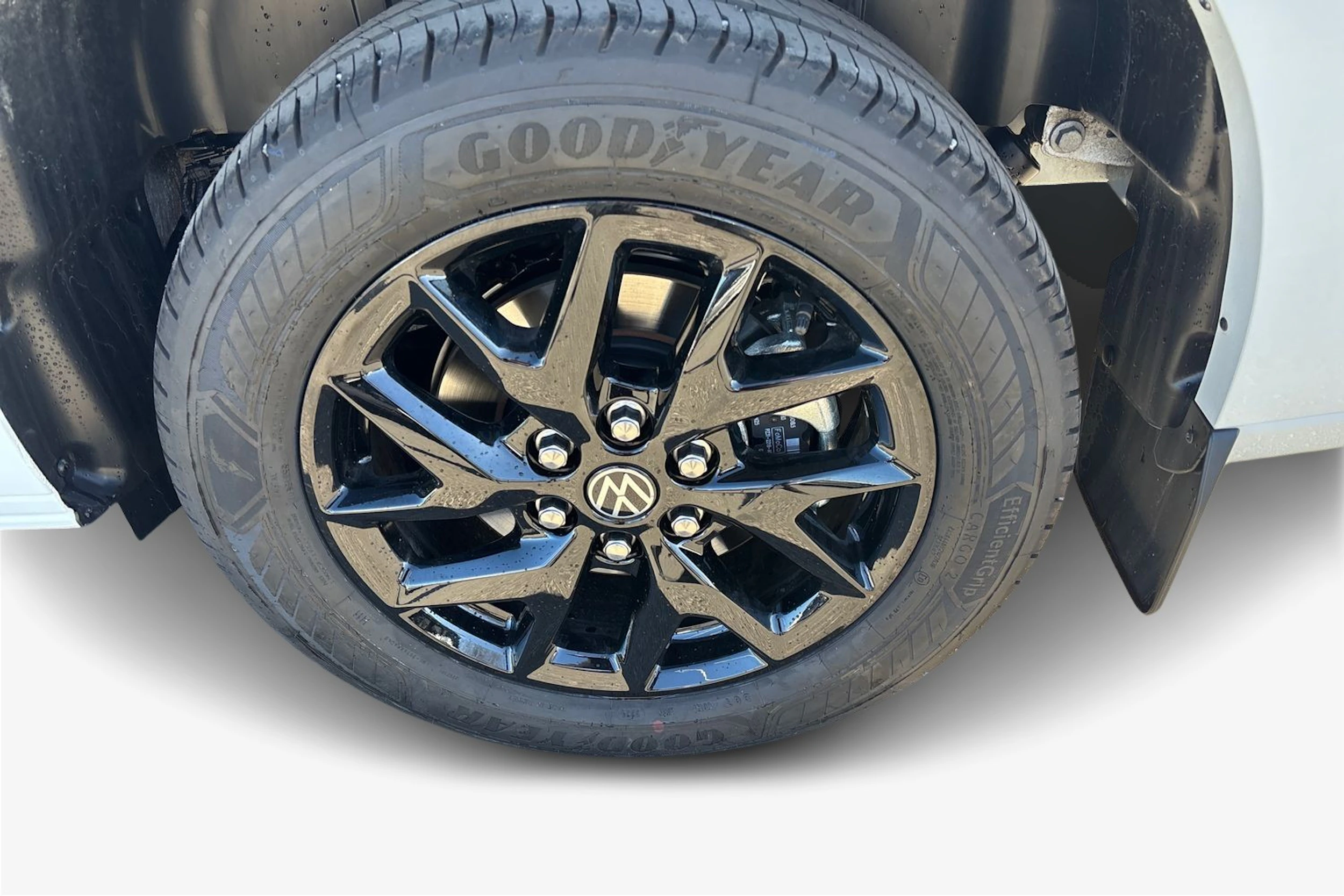 valkoinen Volkswagen Transporter 2026 kuva 12.