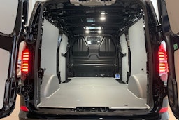 musta Volkswagen Transporter 2026 kuva 14.