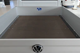 valkoinen Volkswagen Transporter 2026 kuva 14.