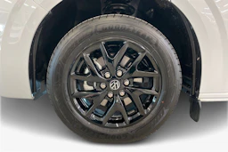 valkoinen Volkswagen Transporter 2026 kuva 12.