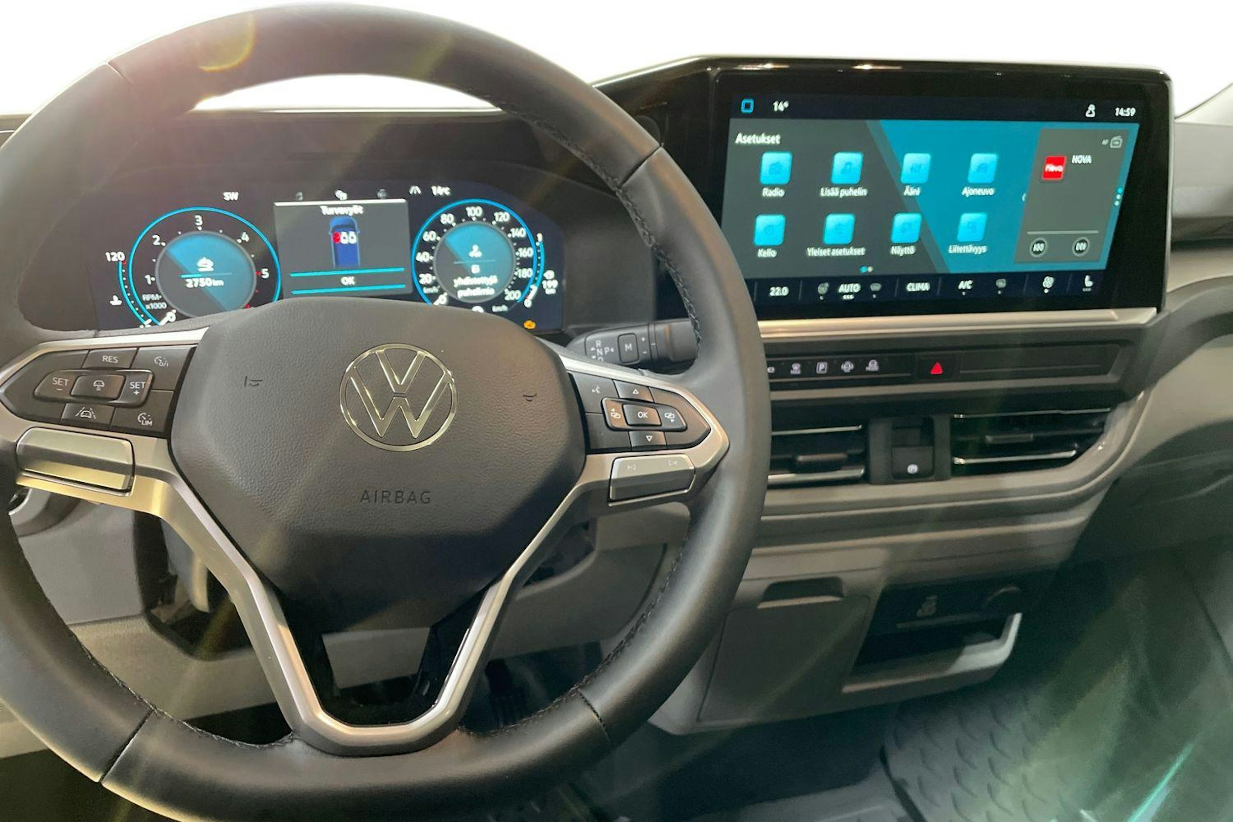 musta Volkswagen Transporter 2026 kuva 9.