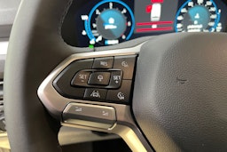 musta Volkswagen Transporter 2026 kuva 13.