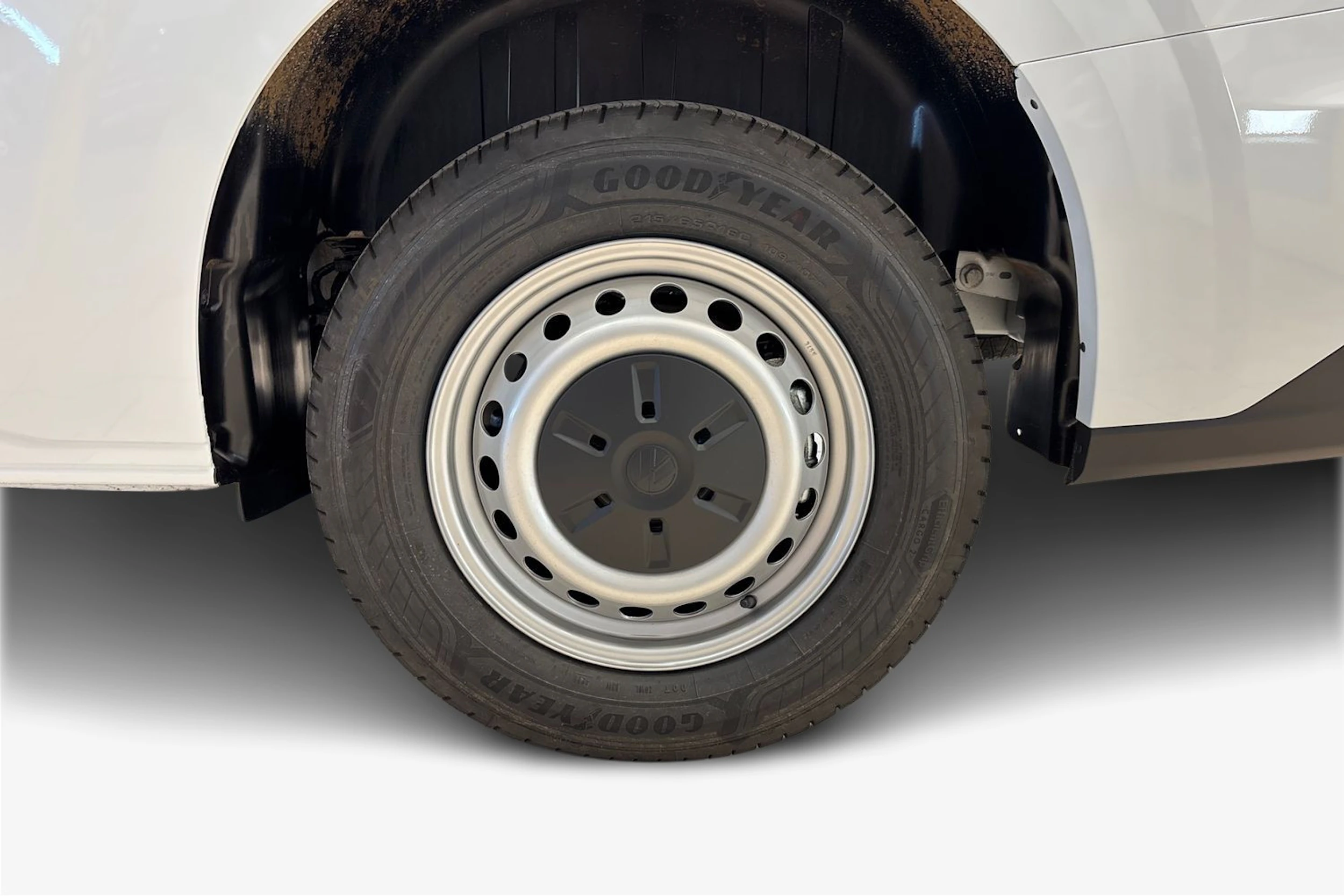 valkoinen Volkswagen Transporter 2026 kuva 12.