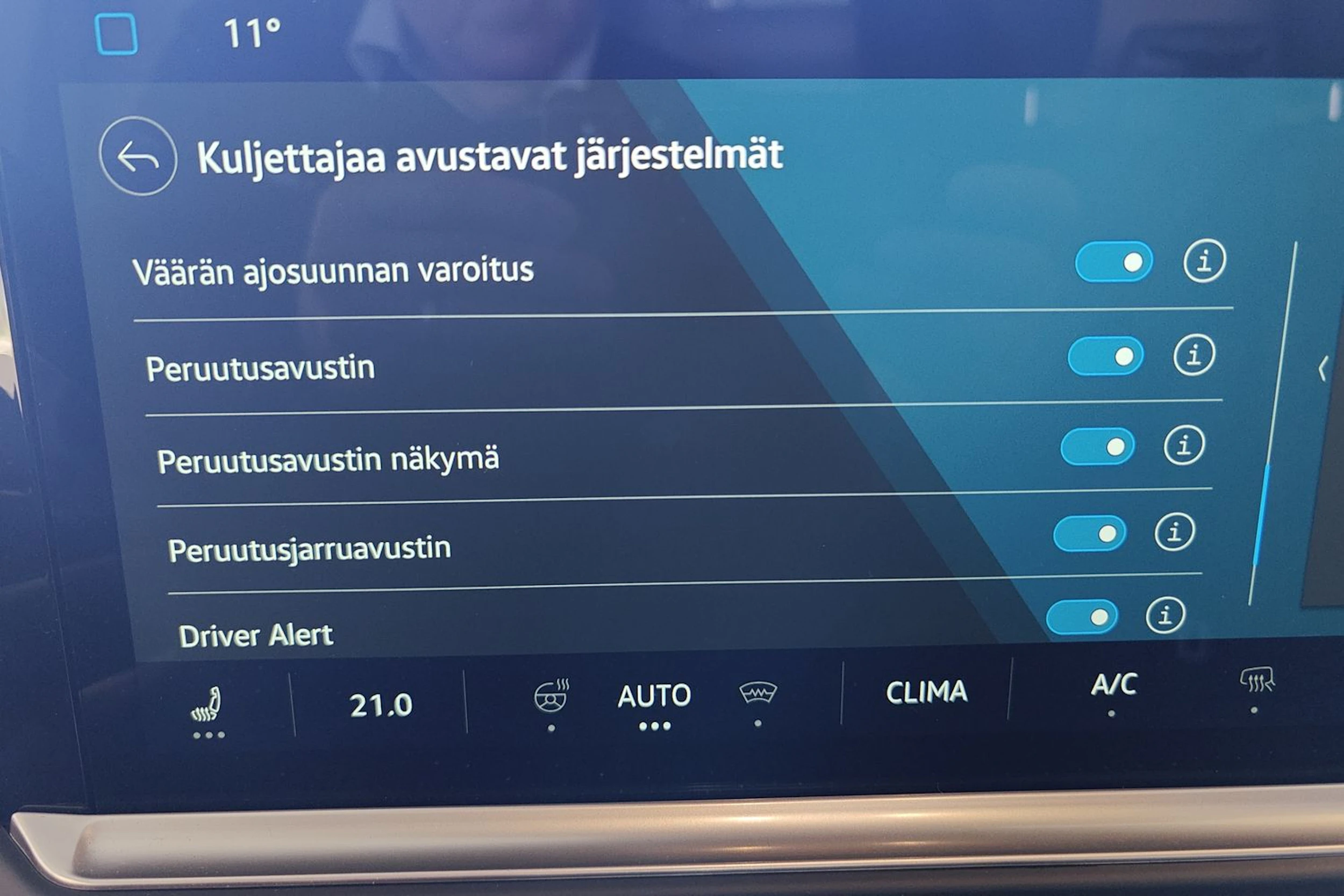 musta Volkswagen Transporter 2026 kuva 16.