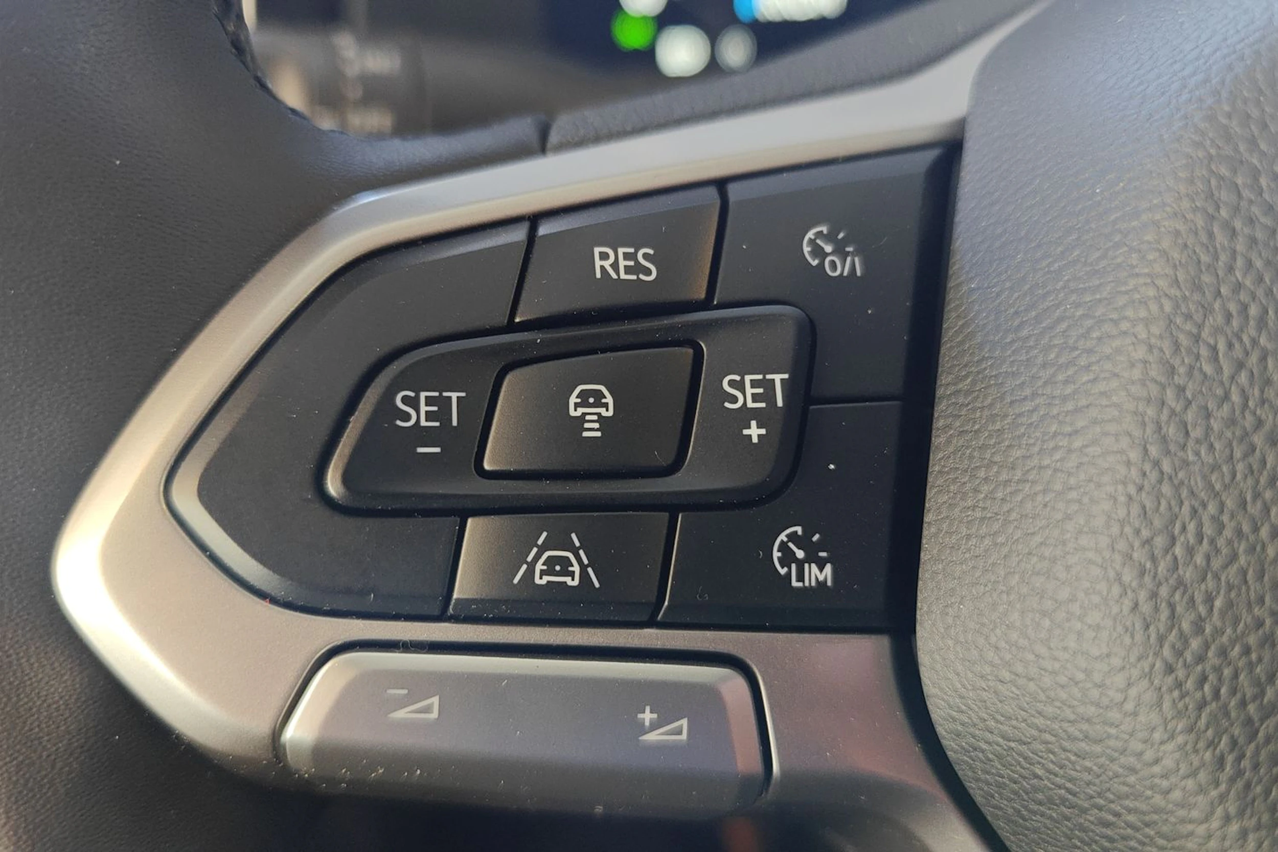 musta Volkswagen Transporter 2026 kuva 22.