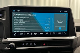 valkoinen Volkswagen Transporter 2026 kuva 24.