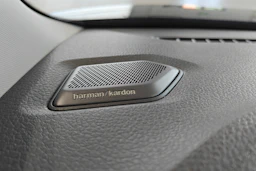 musta Volkswagen Transporter 2026 kuva 15.