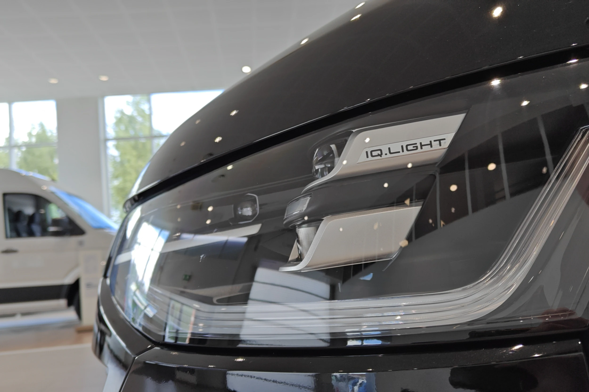 musta Volkswagen Transporter 2026 kuva 22.