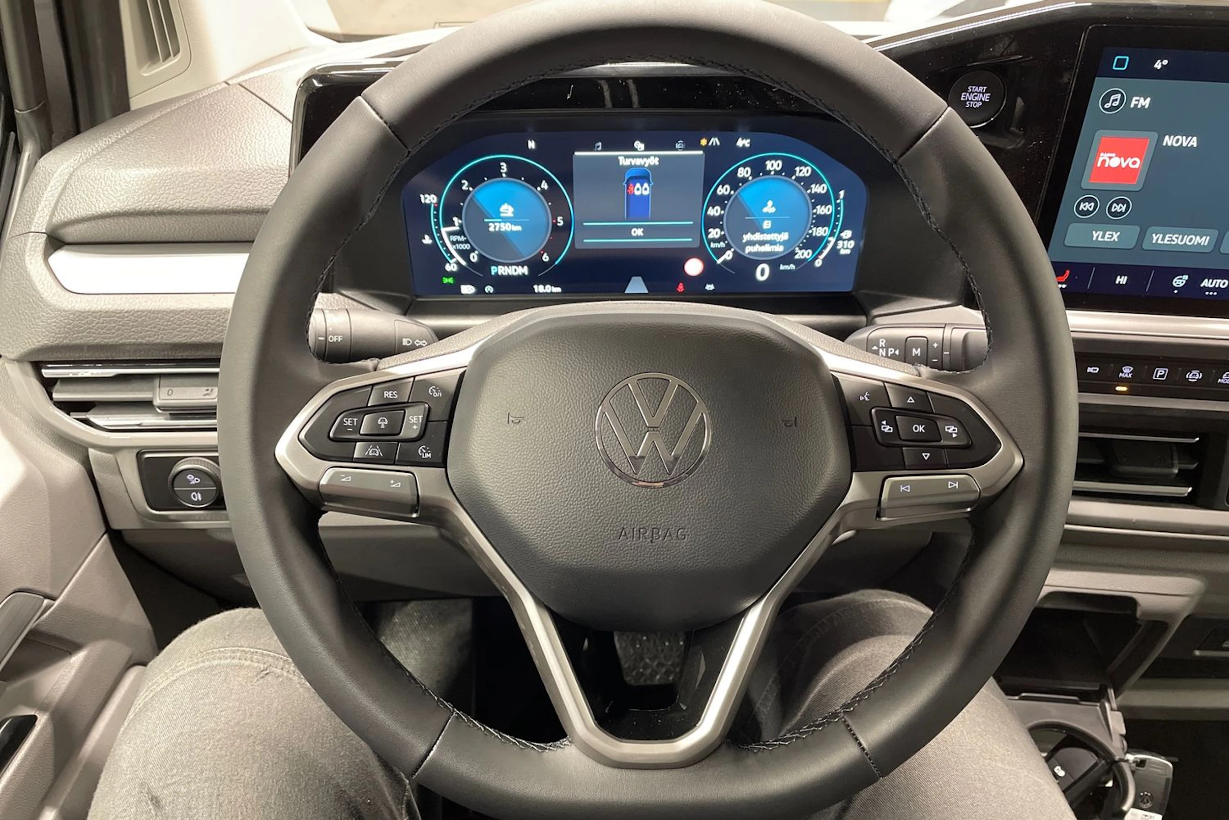 met. harmaa Volkswagen Transporter 2026 kuva 11.