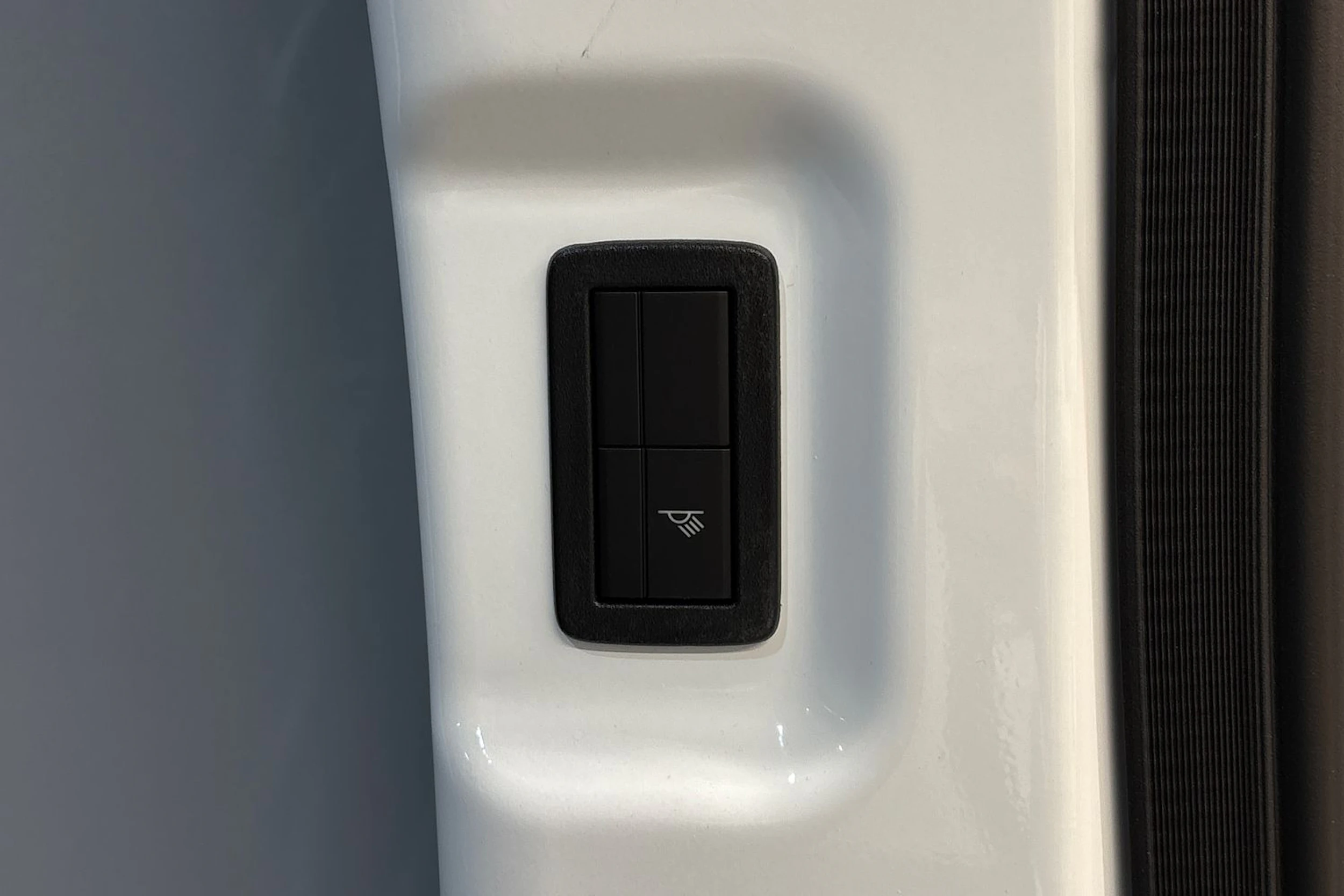 valkoinen Volkswagen Transporter 2026 kuva 24.