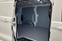 valkoinen Volkswagen Transporter 2026 kuva 26.