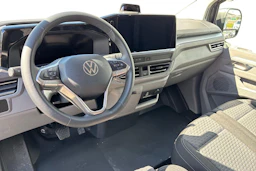 harmaa Volkswagen Transporter 2026 kuva 9.
