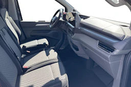 harmaa Volkswagen Transporter 2026 kuva 11.