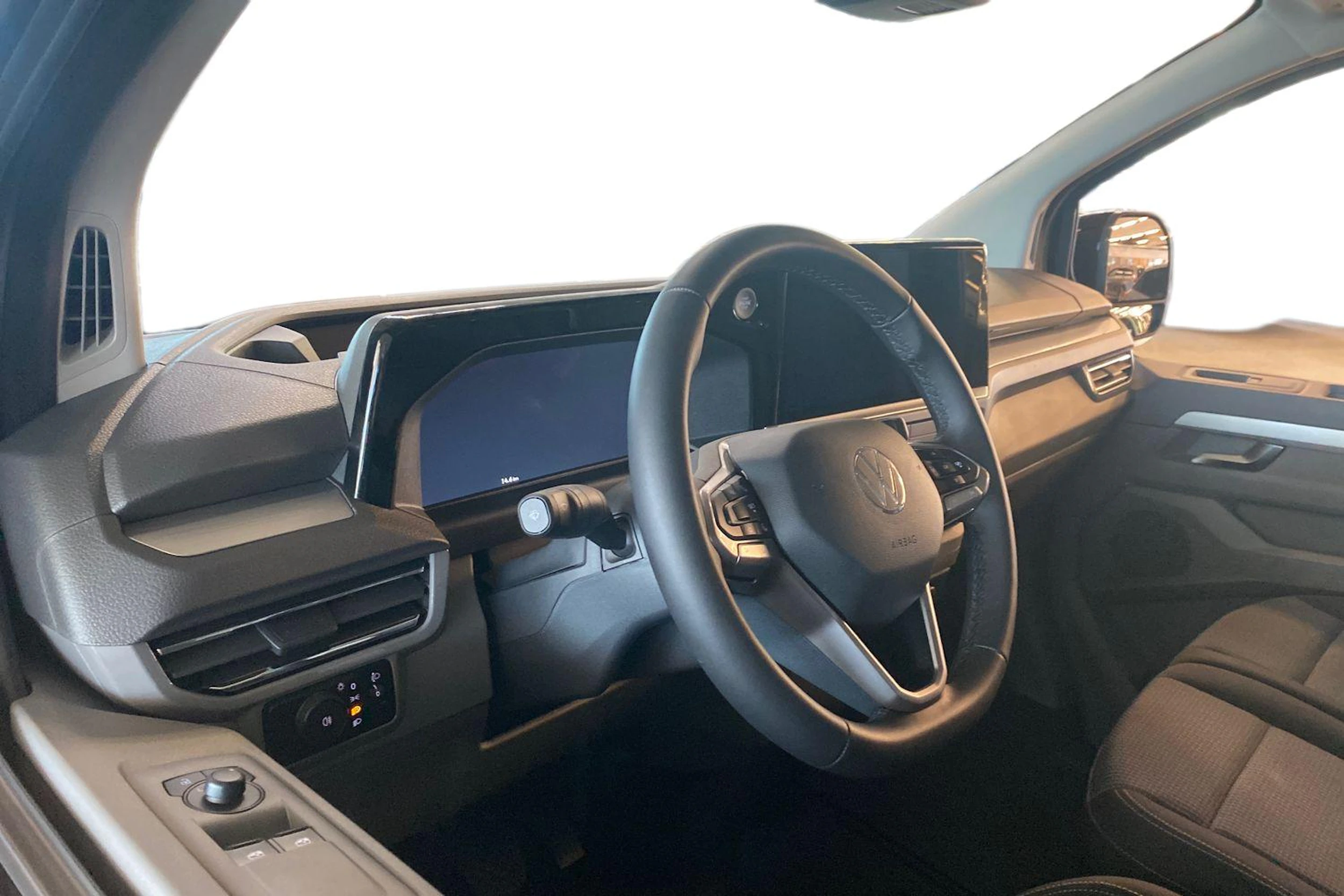 met. musta Volkswagen Transporter 2026 kuva 8.