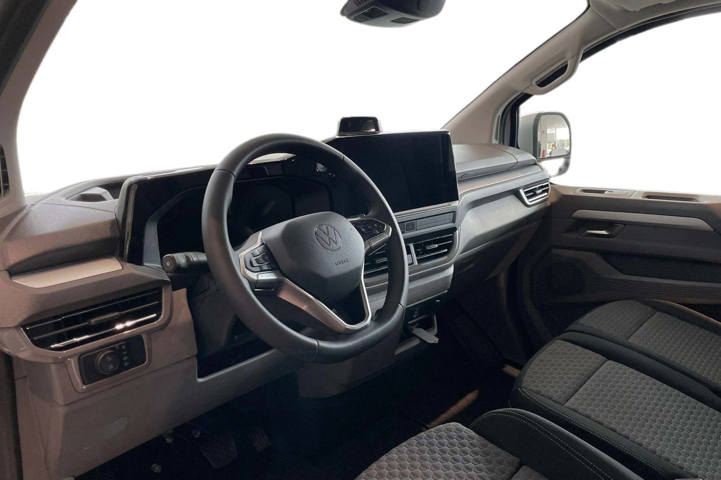harmaa Volkswagen Transporter 2026 kuva 8.