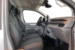 harmaa Volkswagen Transporter 2026 kuva 11.