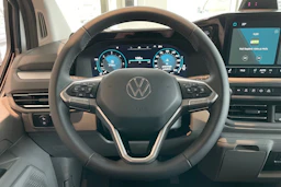 harmaa Volkswagen Transporter 2026 kuva 14.