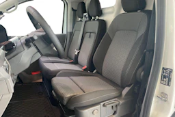 valkoinen Volkswagen Transporter 2026 kuva 8.