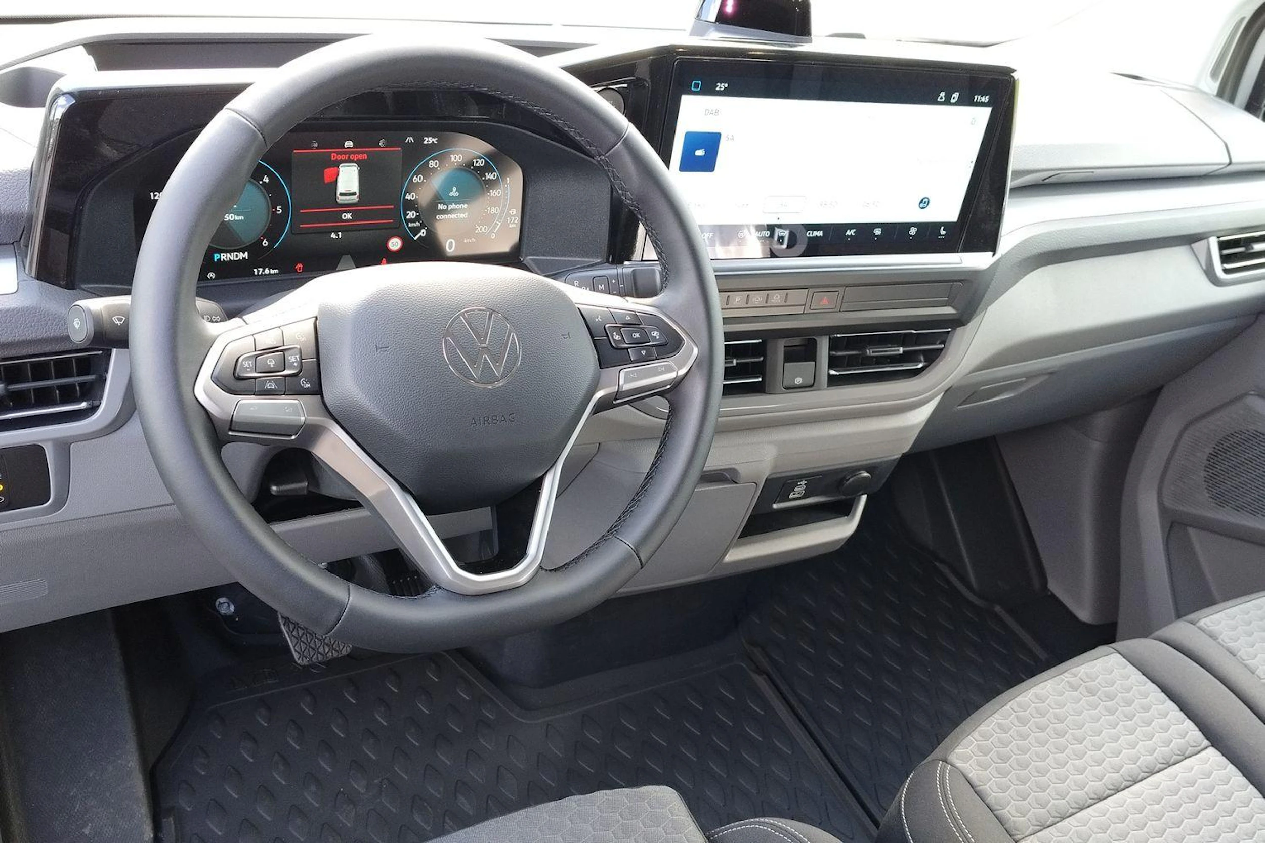 harmaa Volkswagen Transporter 2026 kuva 9.