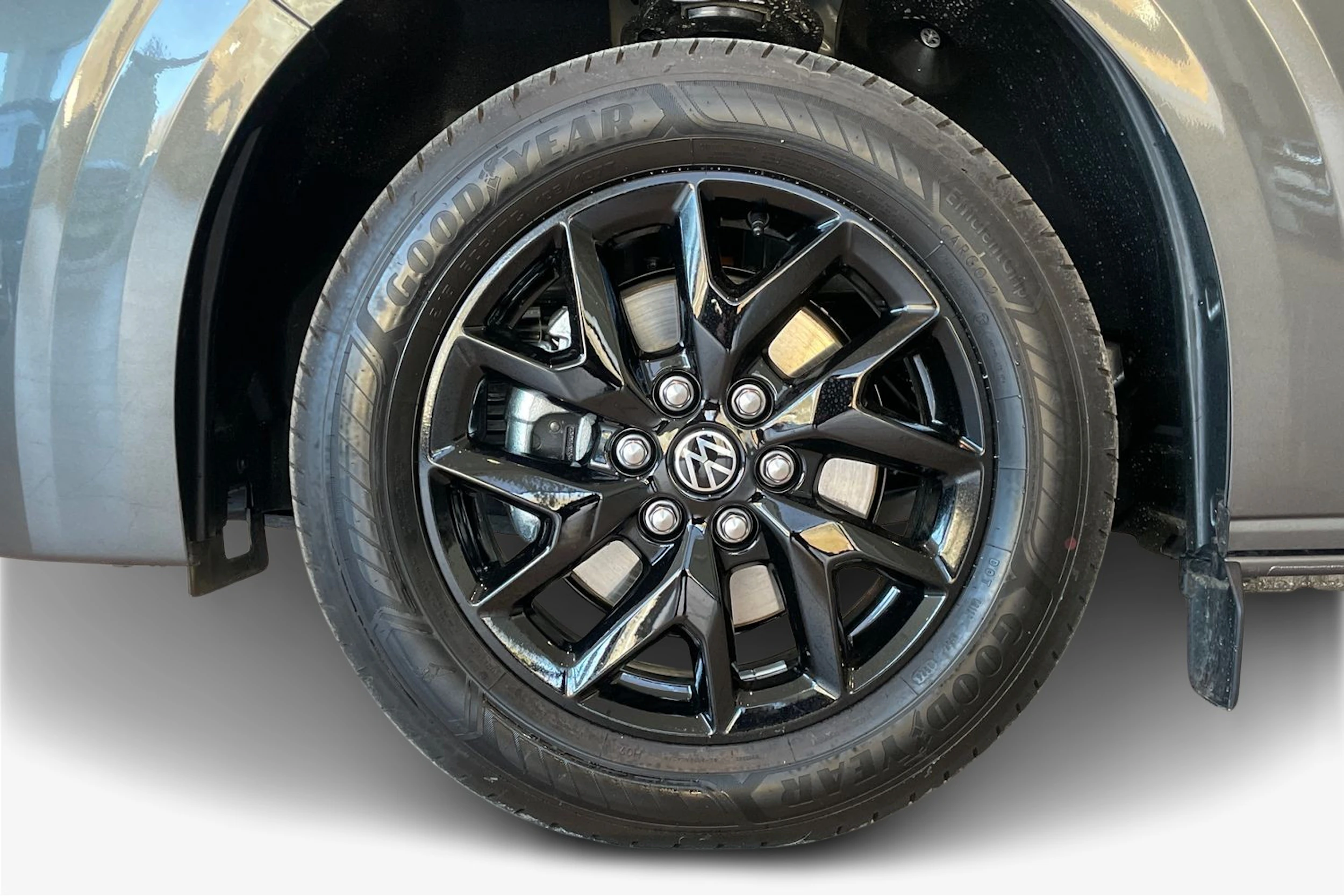 harmaa Volkswagen Transporter 2026 kuva 12.