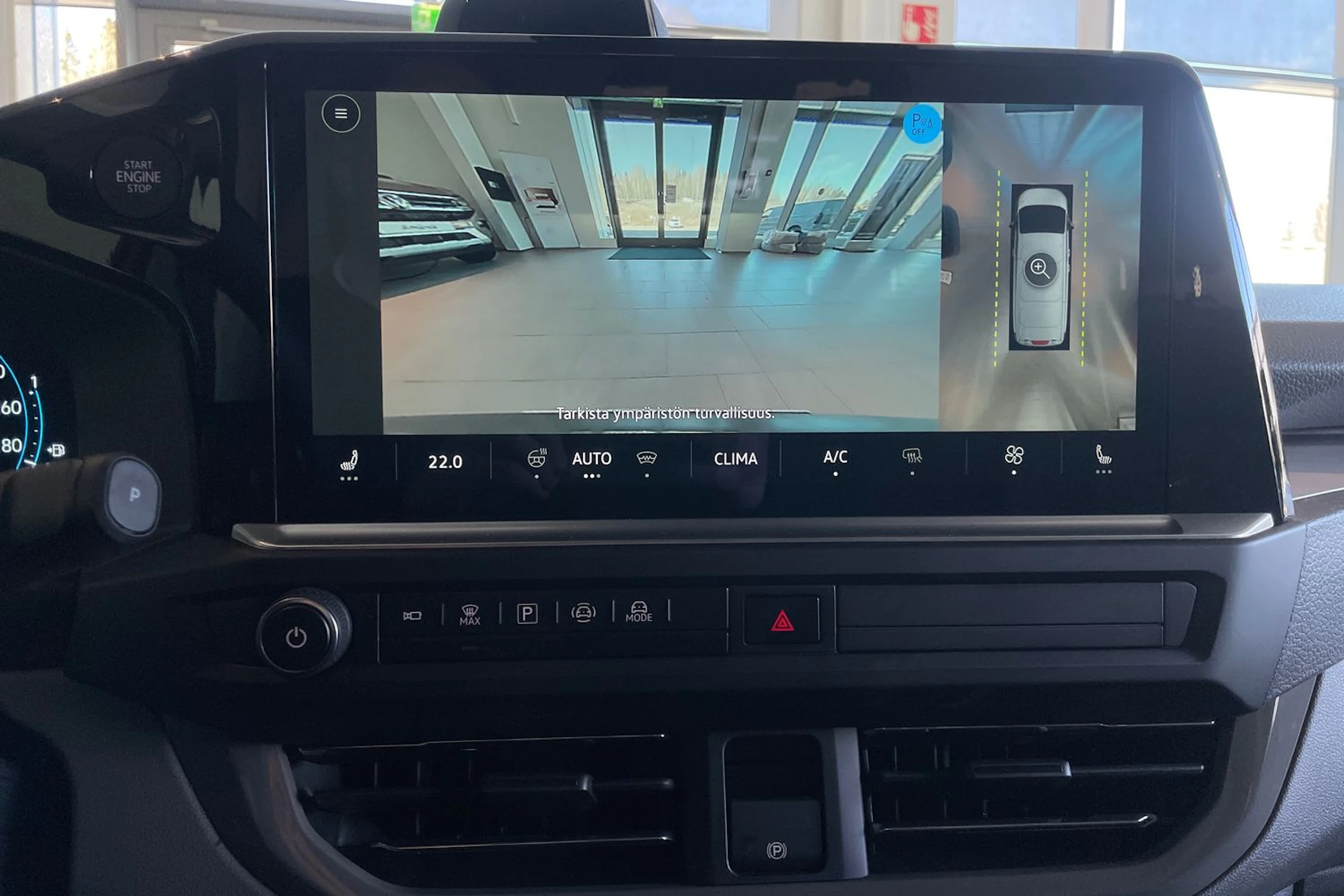 harmaa Volkswagen Transporter 2026 kuva 15.