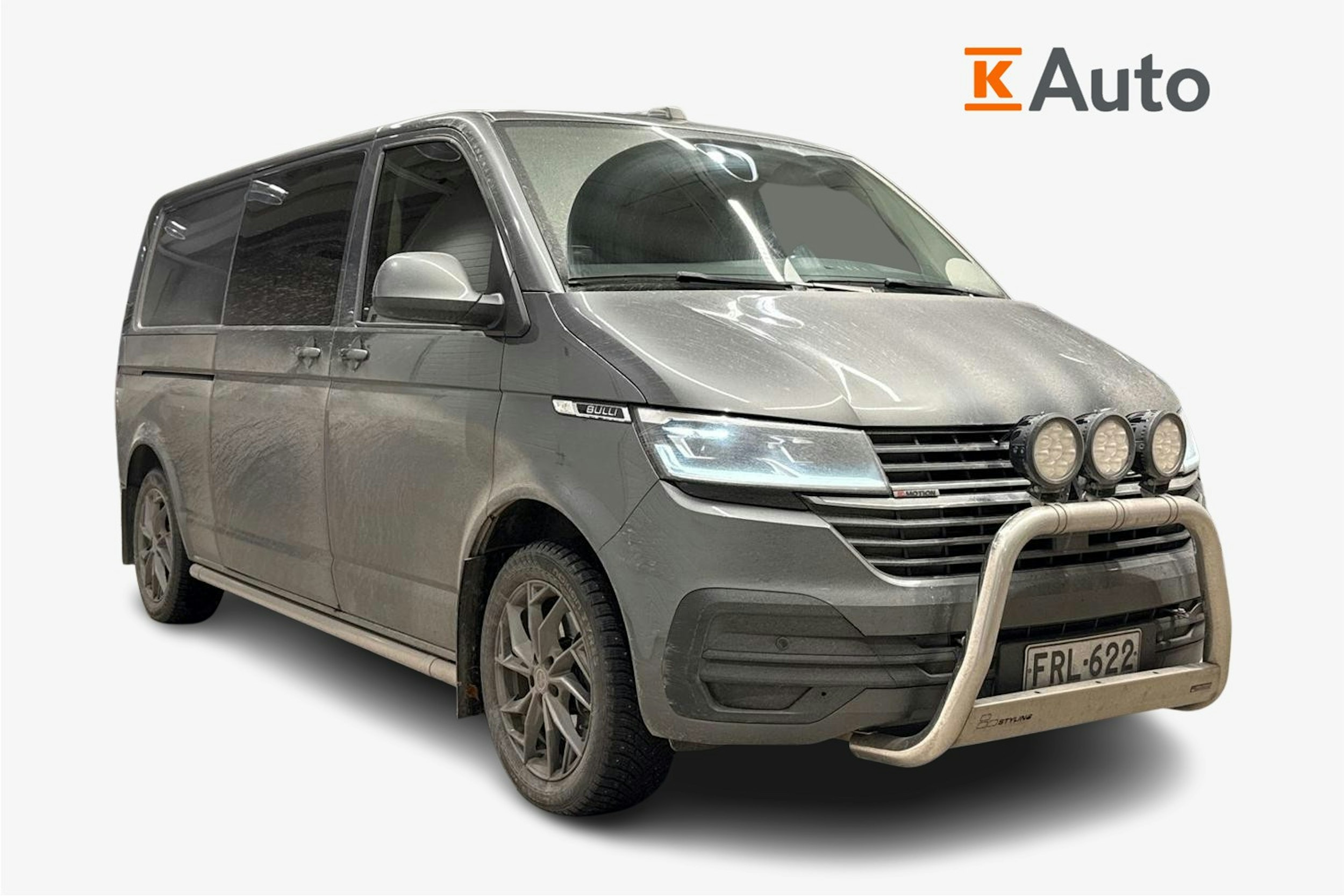 Harmaa Volkswagen Transporter 2024 kuva 1.