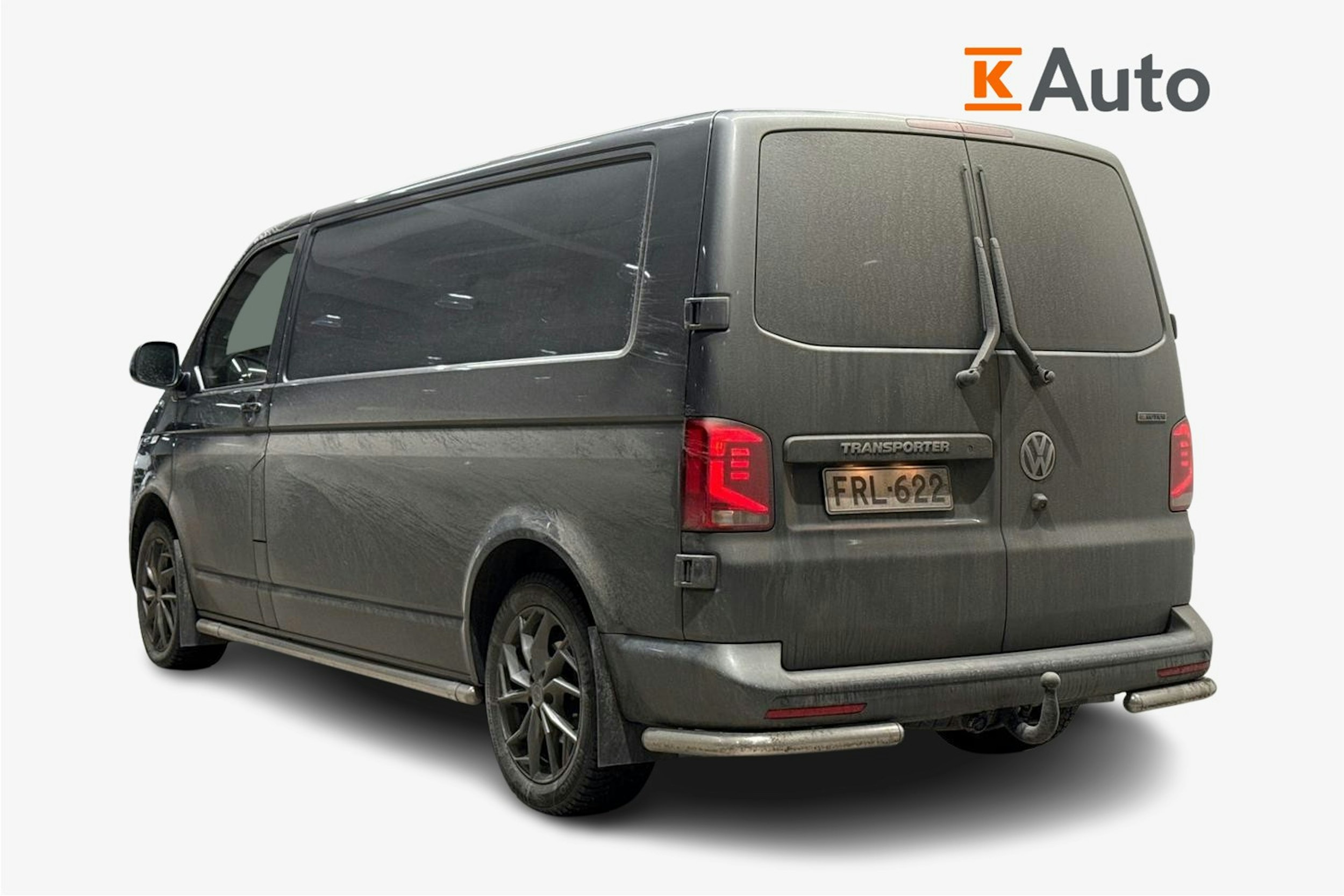 Harmaa Volkswagen Transporter 2024 kuva 2.