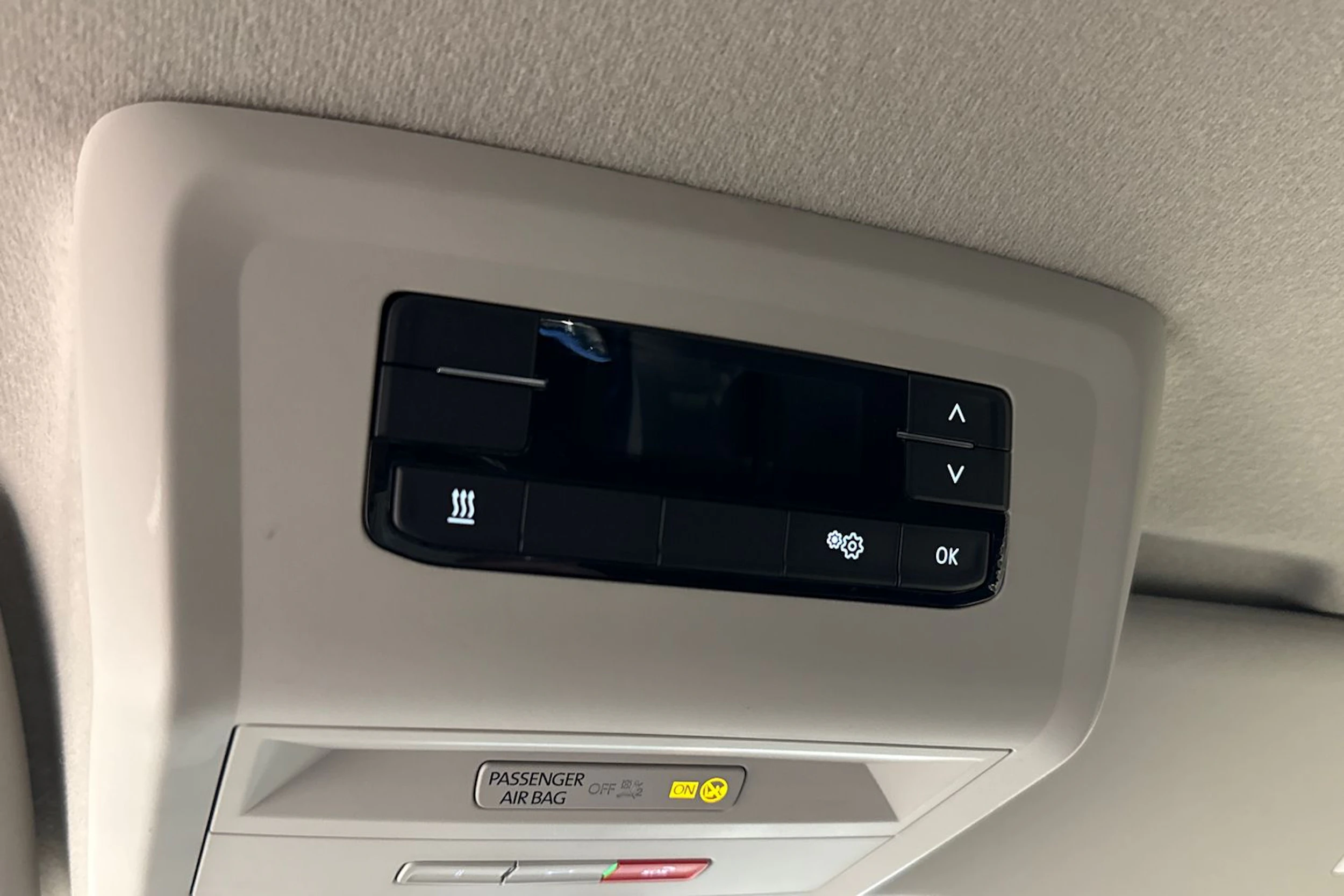 Sininen Volkswagen Transporter 2024 kuva 20.