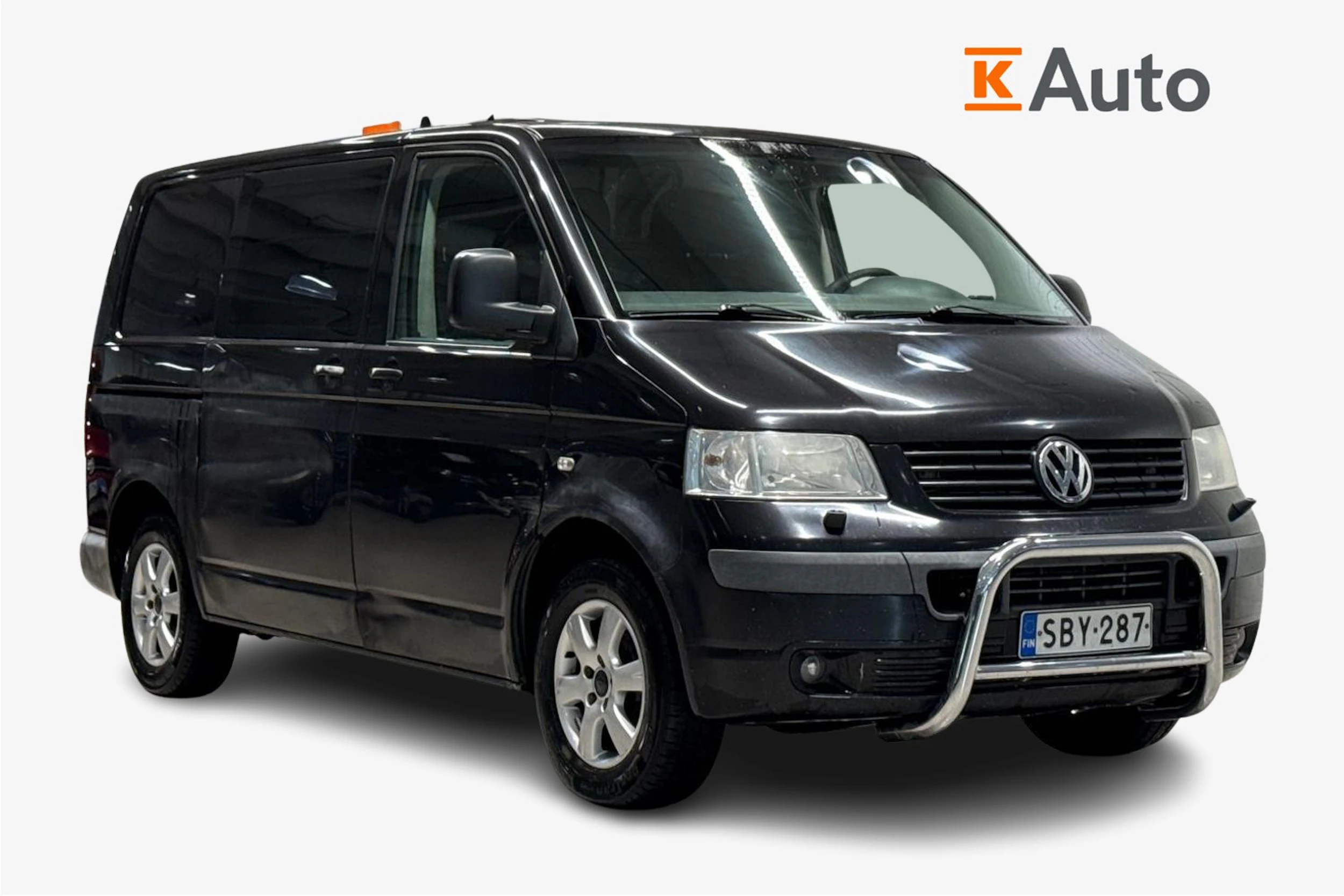 Musta Volkswagen Transporter umpipak. 2007 kuva 1.