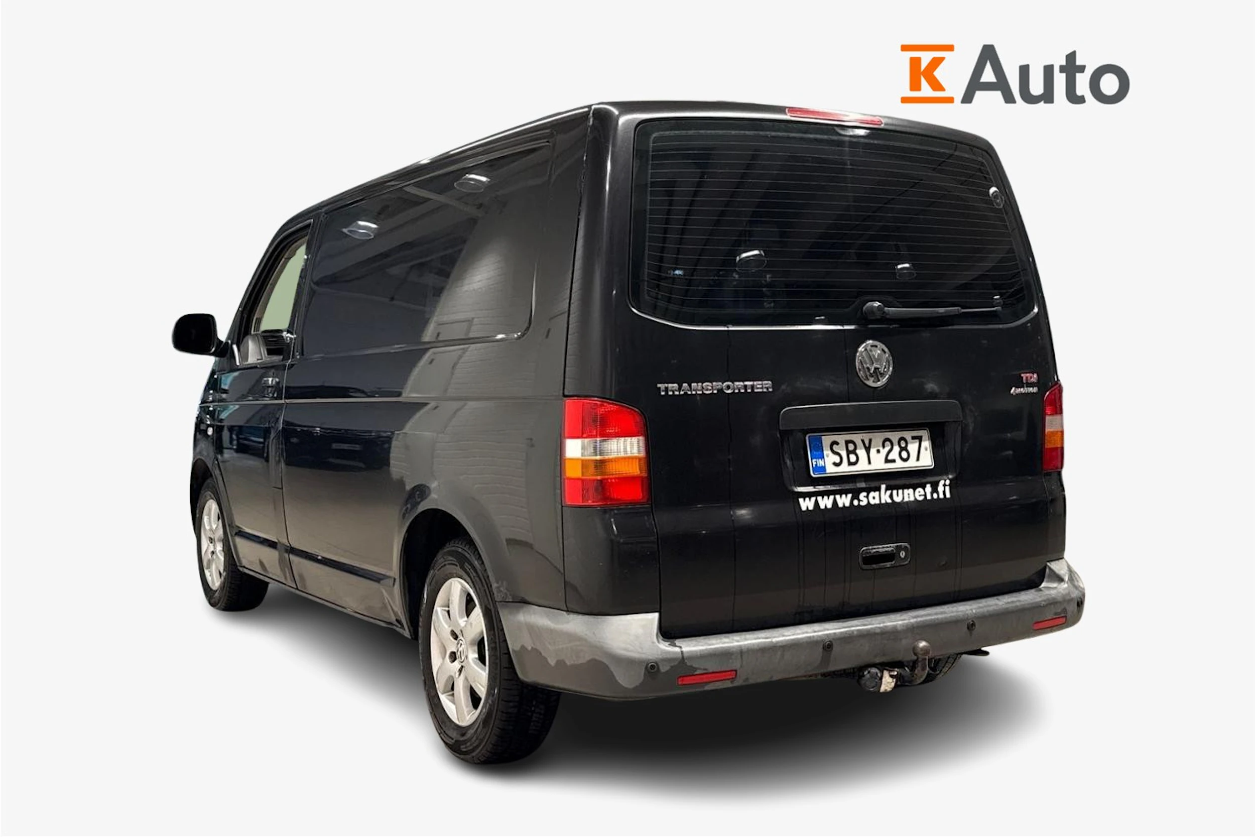 Musta Volkswagen Transporter umpipak. 2007 kuva 3.