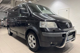 Musta Volkswagen Transporter umpipak. 2007 kuva 17.