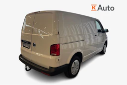 Valkoinen Volkswagen Transporter umpipake 2024 kuva 3.