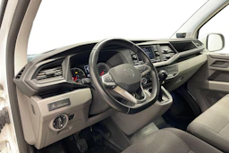 valkoinen Volkswagen Transporter umpipake 2024 kuva 8.