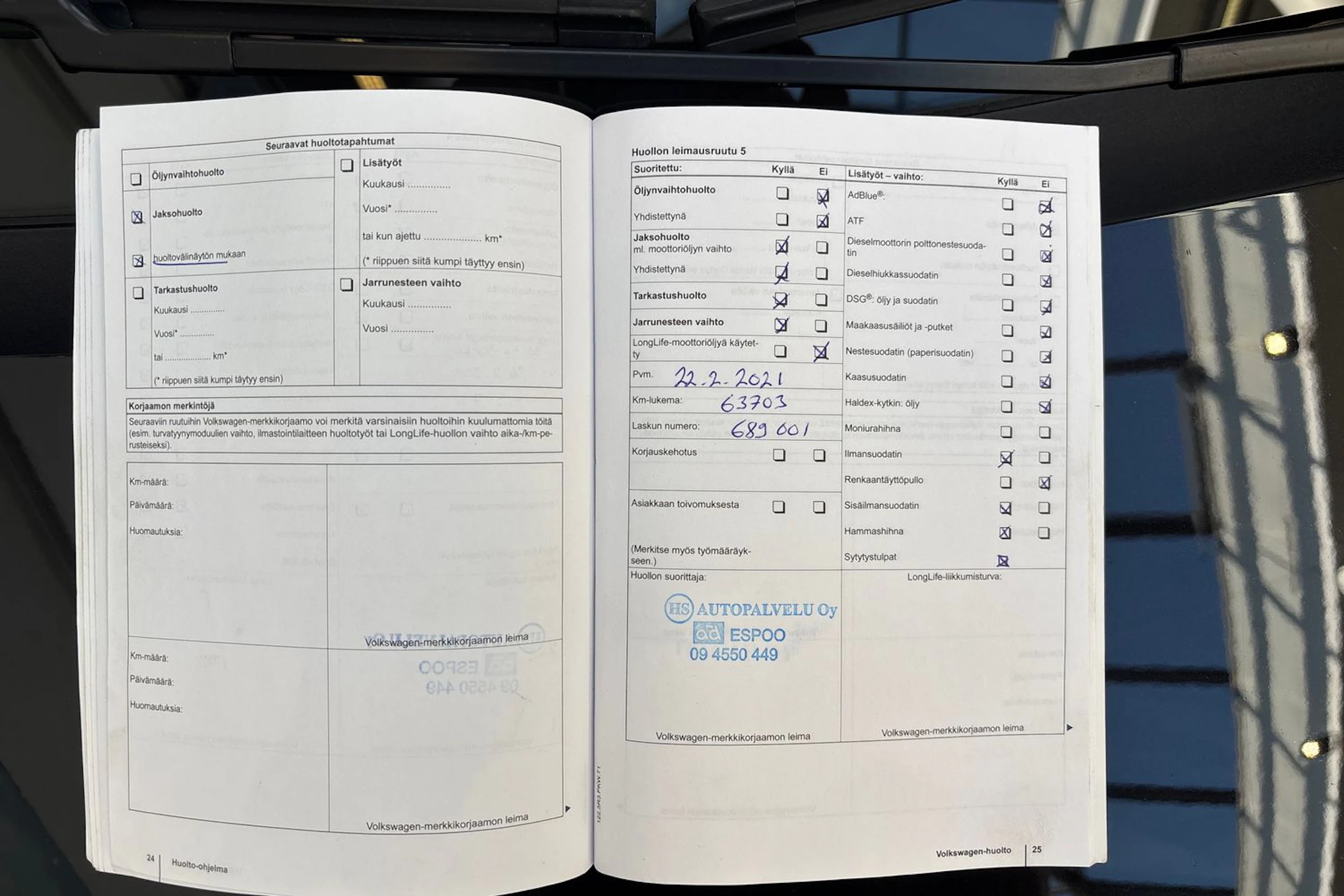 Musta Volkswagen up! 2012 kuva 32.