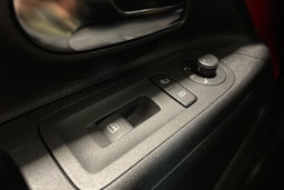 punainen Volkswagen up! 2013 kuva 19.
