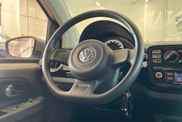 harmaa Volkswagen up! 2013 kuva 12.