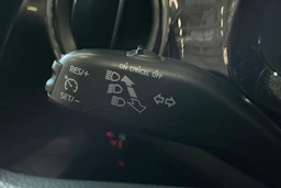 harmaa Volkswagen up! 2013 kuva 14.