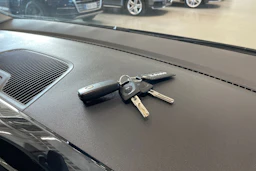 harmaa Volkswagen up! 2013 kuva 22.