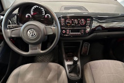 punainen Volkswagen up! 2014 kuva 9.