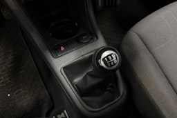 punainen Volkswagen up! 2014 kuva 19.